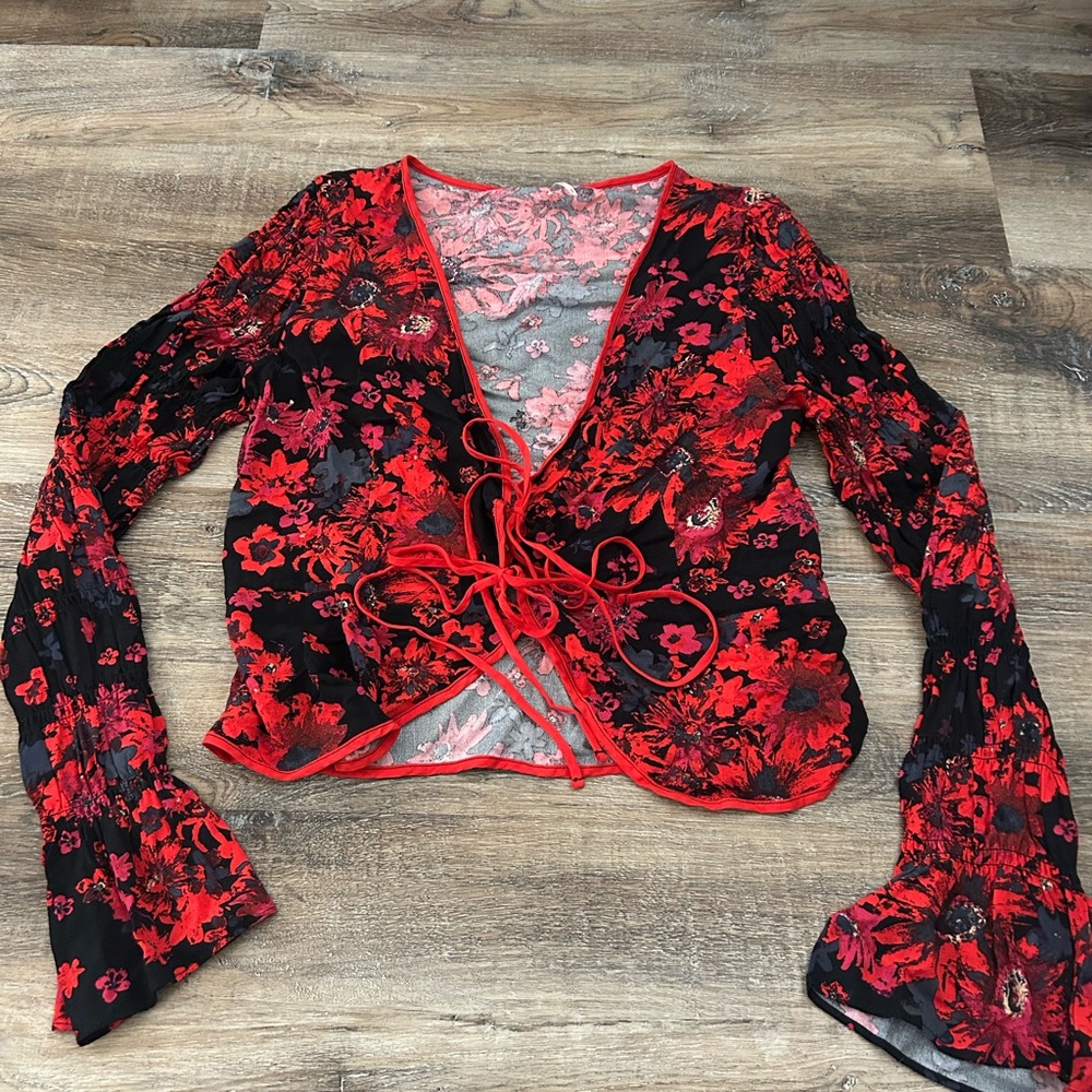 Free People Floral Red and Black tie front Top rouched sleeves